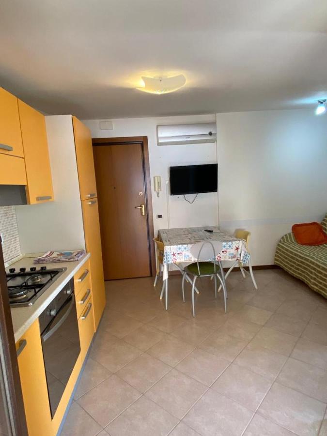 Appartamento Casa Vacanze 70M2 Alba Adriatica Luaran gambar